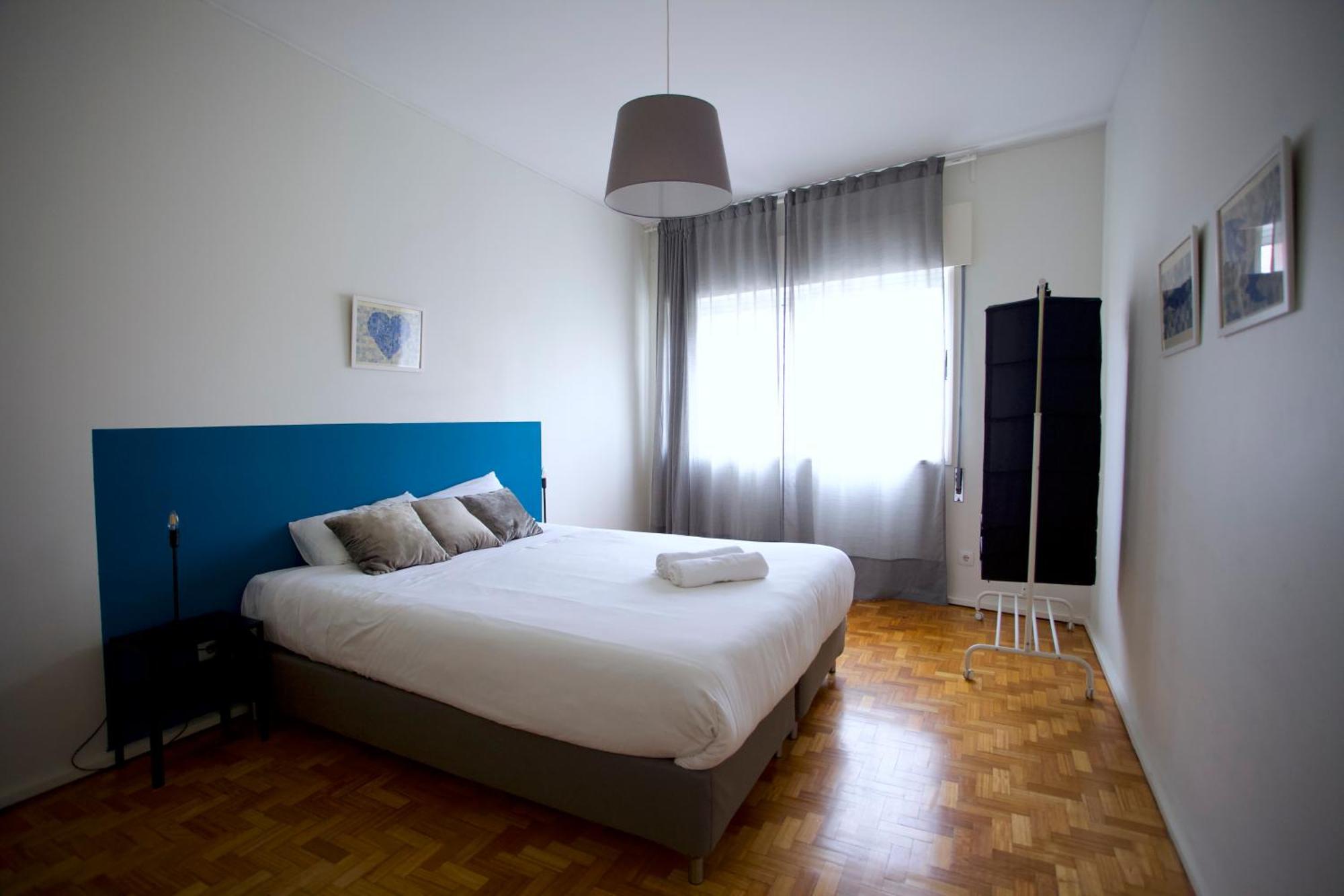 Downtown 3 Bedroom With Balcony - Quiet Street - Family Friendly - Groups ポルト エクステリア 写真