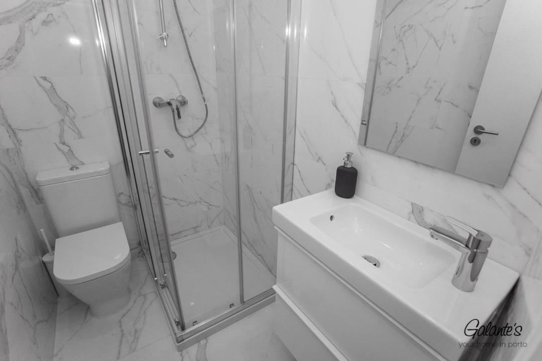 Downtown 3 Bedroom With Balcony - Quiet Street - Family Friendly - Groups ポルト エクステリア 写真